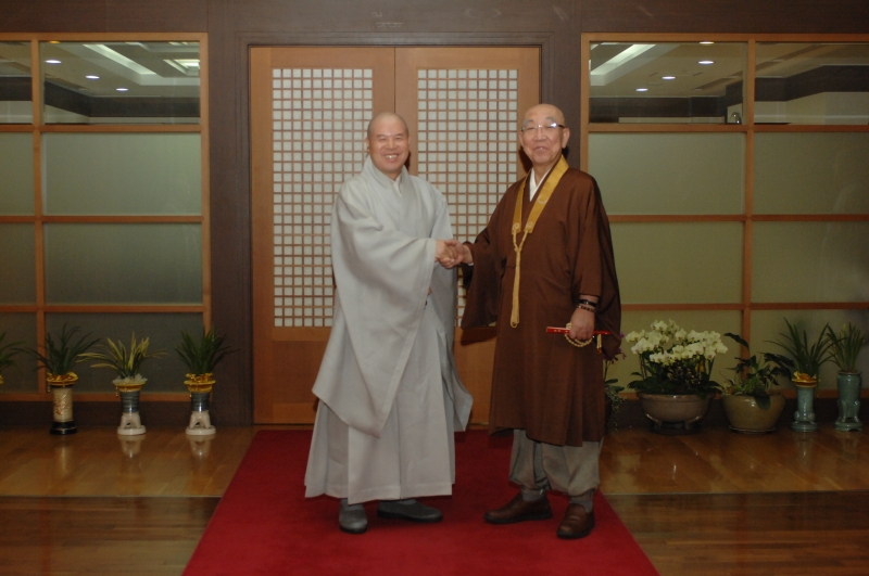 2010.11.18_한일교류협회 회장 예방 (30)